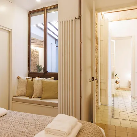 Daire Bravissimo Mercaders 3, Old Town Oasis *