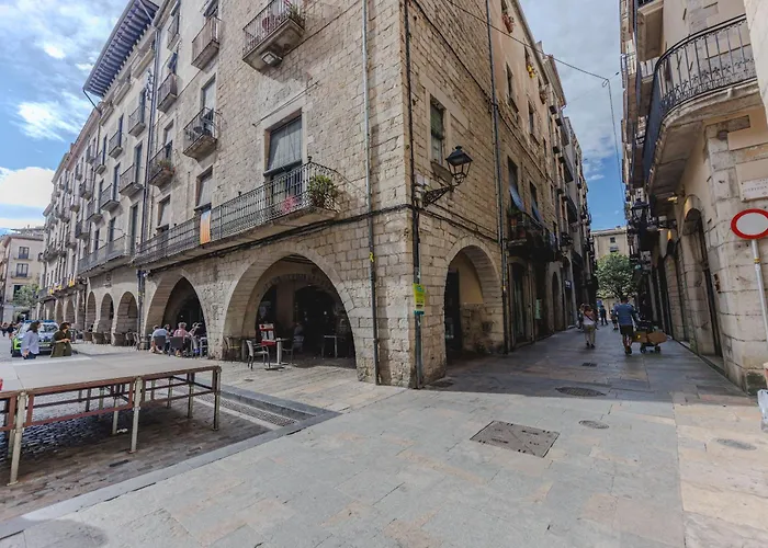 Bravissimo Mercaders 3, Old Town Oasis شقة