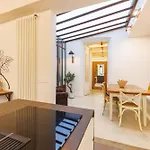 Bravissimo Mercaders 3, Old Town Oasis Apartment