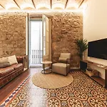 Bravissimo Mercaders 3, Old Town Oasis Apartment *