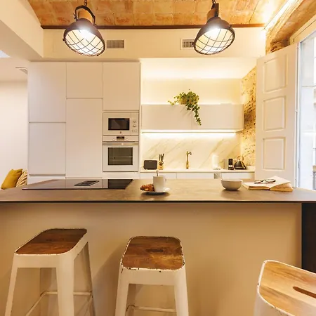 Bravissimo Mercaders 3, Old Town Oasis *